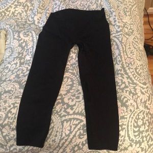 K DEER Capri Solid Black Medium high waisted